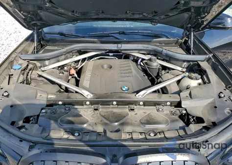 2024 BMW X7 xDrive40I z USA, uszkodzony, nr VIN 5UX23EM0XR9S34239